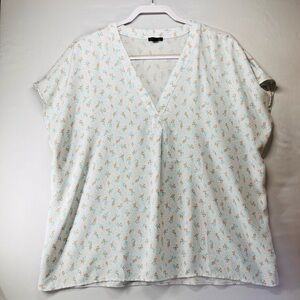 Ann Taylor White Floral V-Neck‎ Blouse